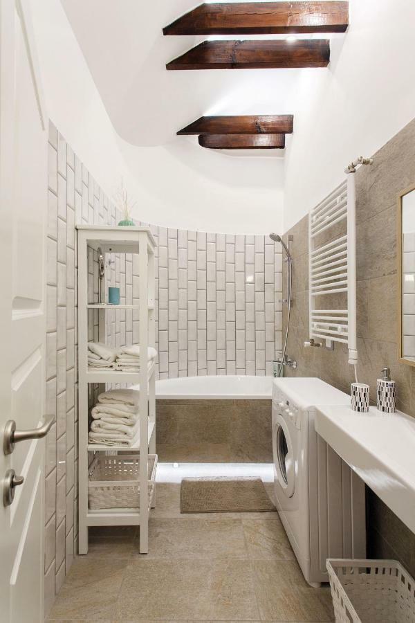 #Stayhere 3Bdr Modern & Stylish Apartment - Heart Of Old Town By Houseys Wilna Exterior foto