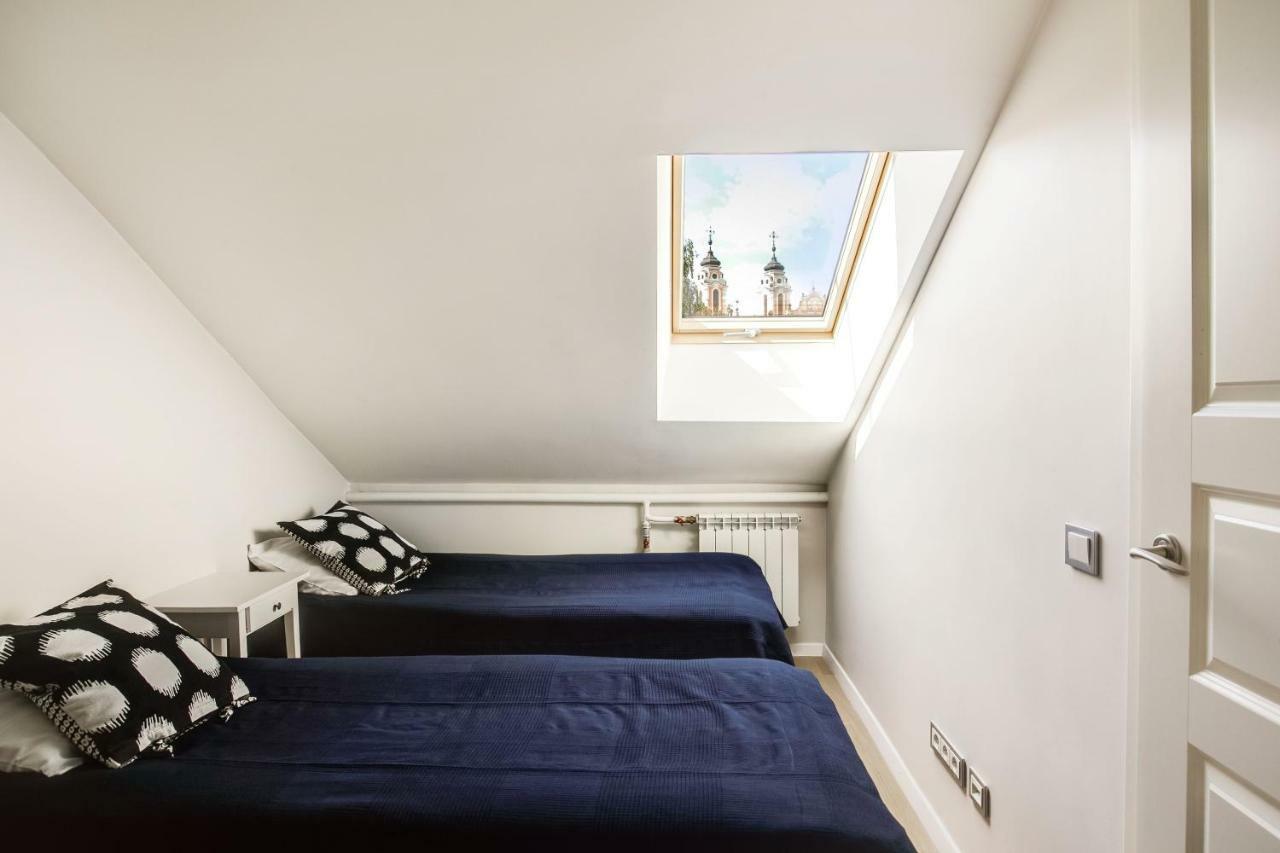 #Stayhere 3Bdr Modern & Stylish Apartment - Heart Of Old Town By Houseys Wilna Exterior foto